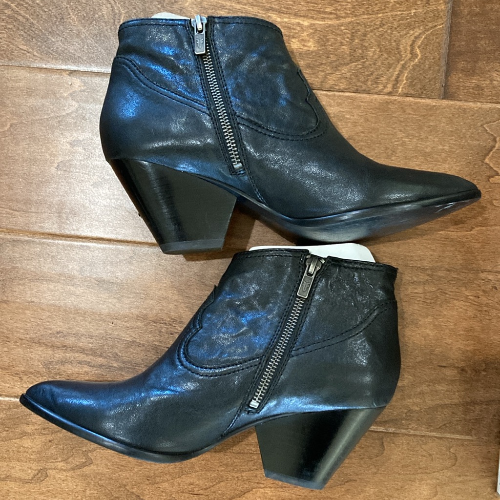 Frye Bundle (2 Pairs)